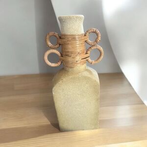 Brand: J-Line J-Line Celine vase 4 Rings - cement - sand/natural - 28.5 cm